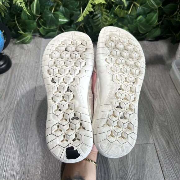 Nike Womens Free RN 2018 942837-802 Pink Running Shoes Sneakers Sz 7 Black Lace - Picture 7 of 9